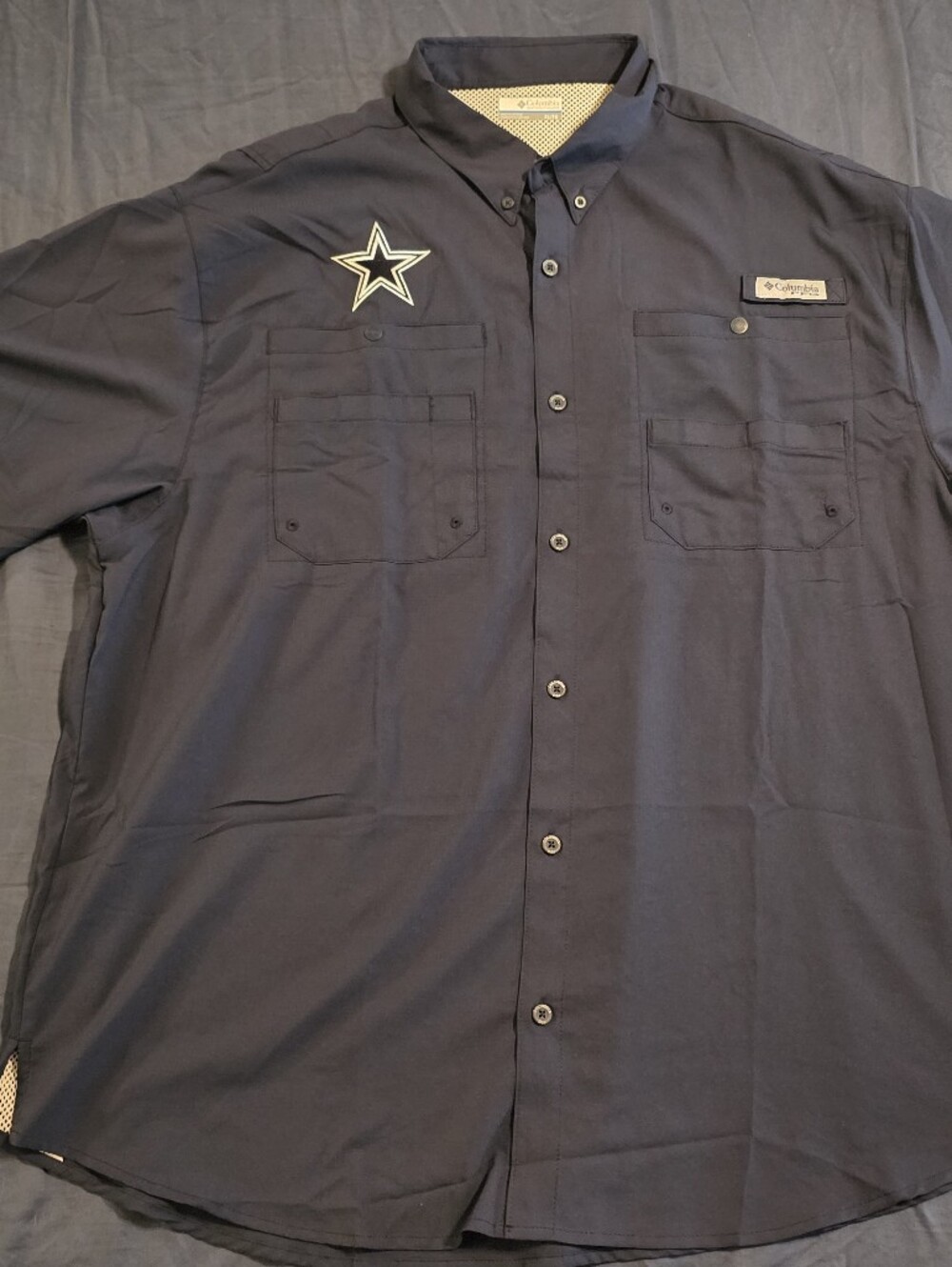 Columbia Men's Dark Blue Dallas Cowboys Short-Sleeve Fishing Shirt